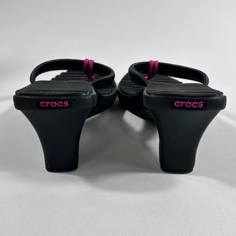 Crocs Sassari Wedge Sandals Womens 6 Black Pink Thong Strappy Platform Heels
